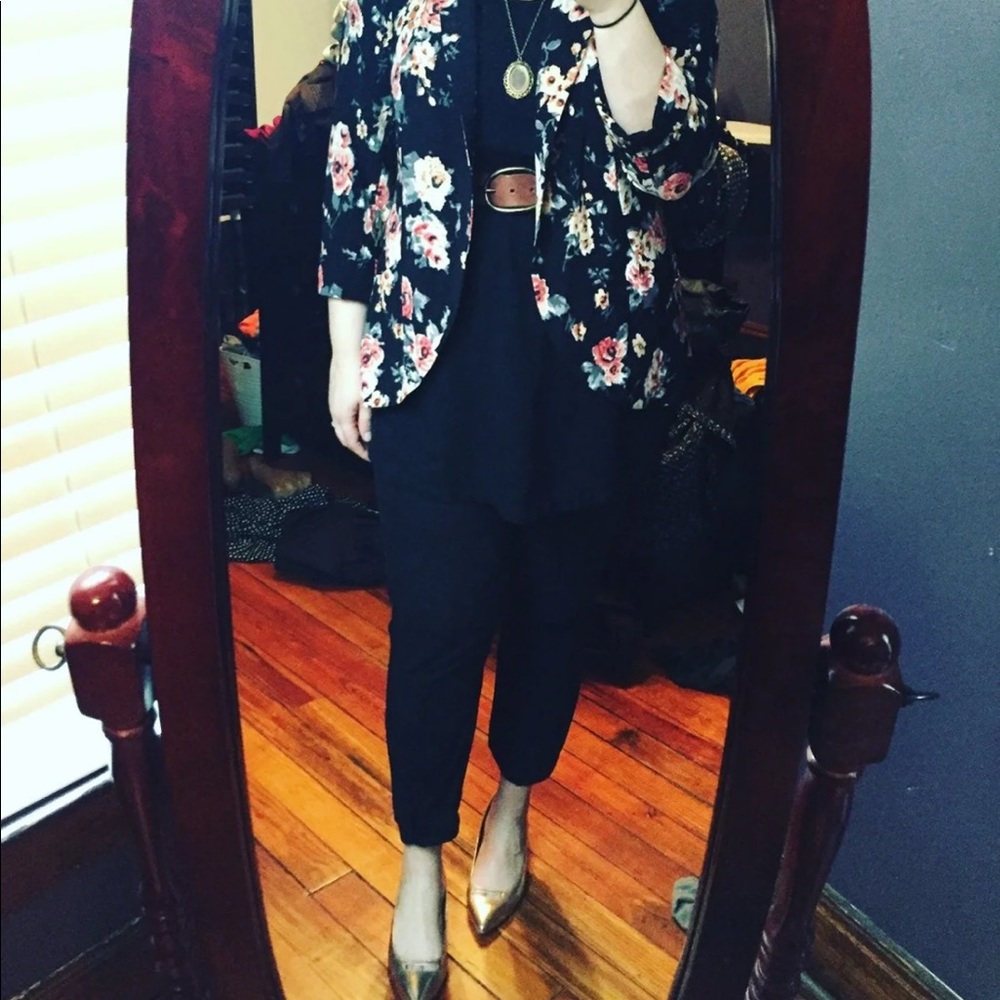 Women’s floral blazer